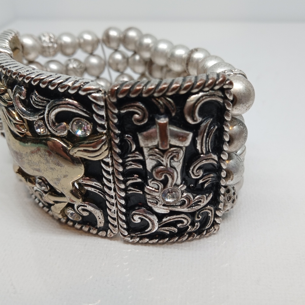 Horse Horseshoe Boot Silvertone Faux Silver Grey Designs Beads 4 Strands Stretch - Picture 3 of 7